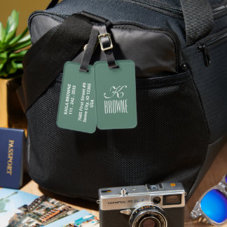 Étiquette À Bagage Monogramme | Design vert et blanc personnalisé |