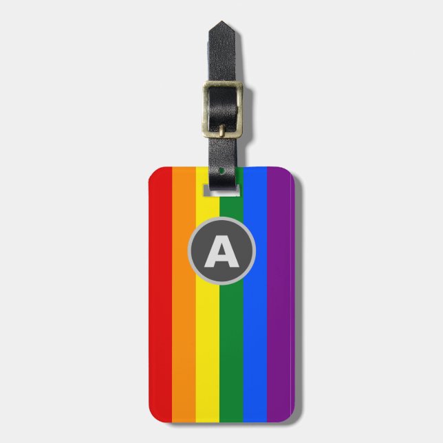 Étiquette À Bagage Monogrammed LGBTQ Arc-en-ciel Porte-drapeau (Devant Vertical)