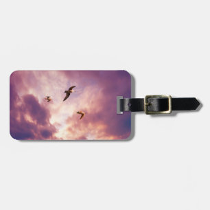 Étiquette À Bagage Mouettes volant dans un ciel de coucher de soleil