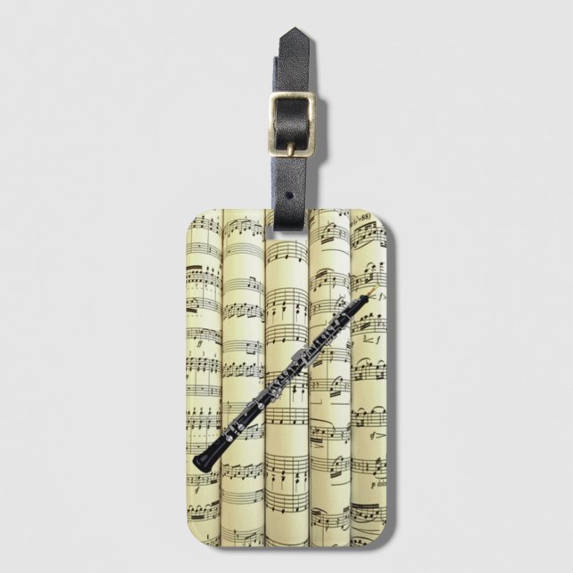 Étiquette À Bagage Oboe On Rolled Sheet Music ~ (Devant Vertical)
