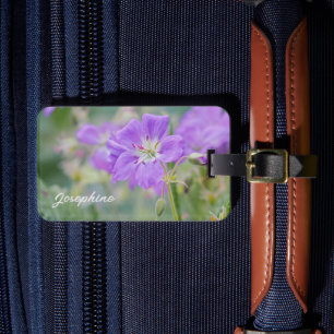 Étiquette À Bagage Photo de fleur sauvage de géranium pourpre avec in