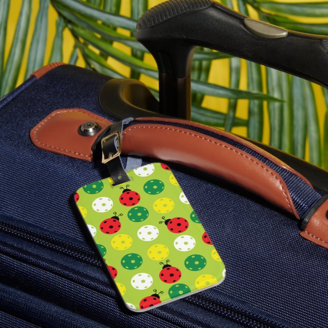 Étiquette À Bagage Pickleball ladybugs et picklaballs sur vert frais (Insitu Rectoal 1)