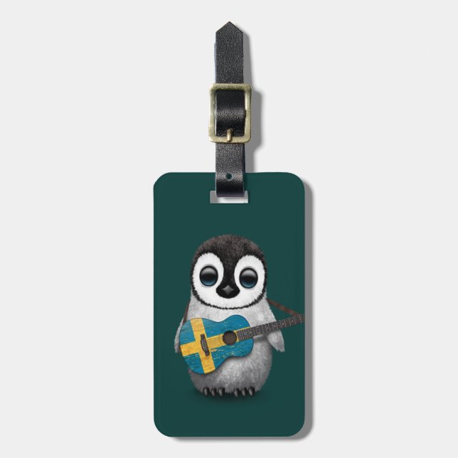 Étiquette À Bagage Pingouin de bébé jouant la guitare suédoise Teal (Devant Vertical)