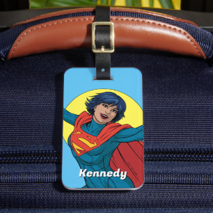 Étiquette À Bagage Supergirl volant en costume bleu