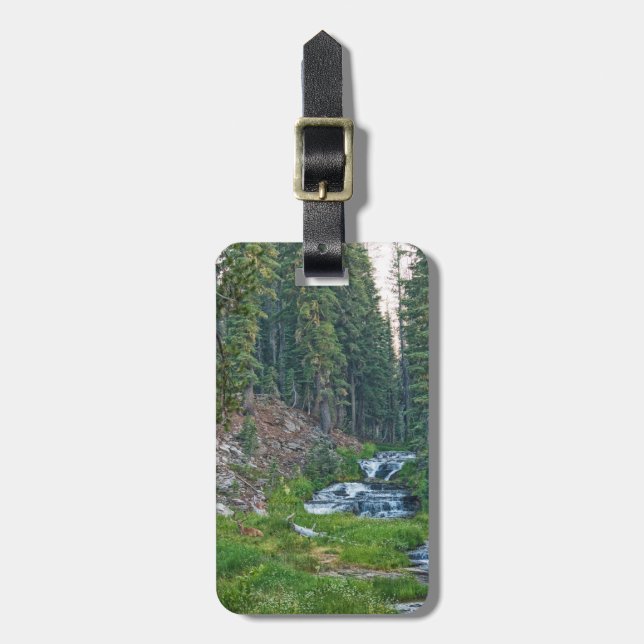 Étiquette À Bagage Un canard repose sur une rivière en cascade (Devant Vertical)