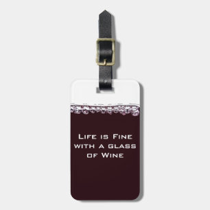 Étiquette À Bagage Un verre de vin rouge
