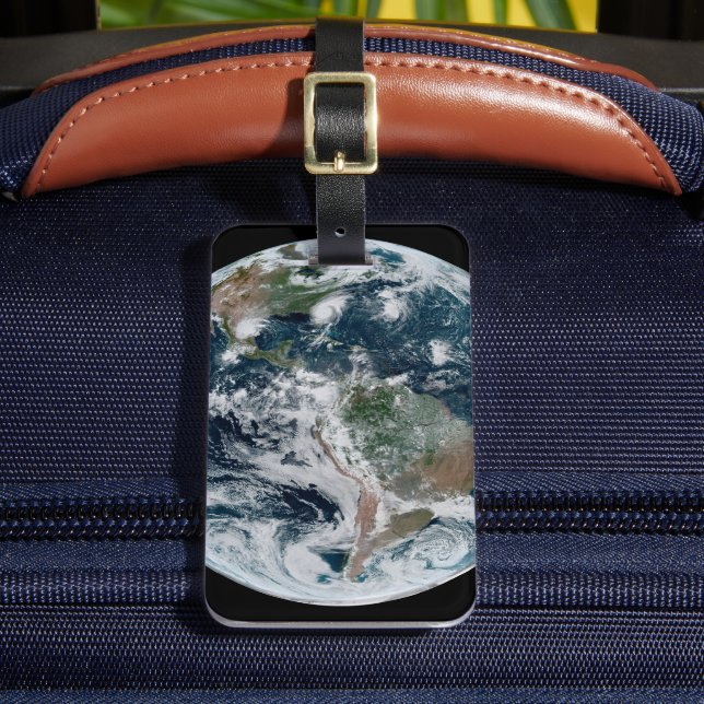 Étiquette À Bagage Une Chaîne Perdue De Cyclones Tropicaux (Insitu Rectoal 2)