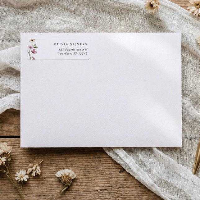 Étiquette Adresse de Retour de Baby Shower Mariée Fleur Sauv (Floral wildflower return address labels with soft watercolor flowers and greenery)