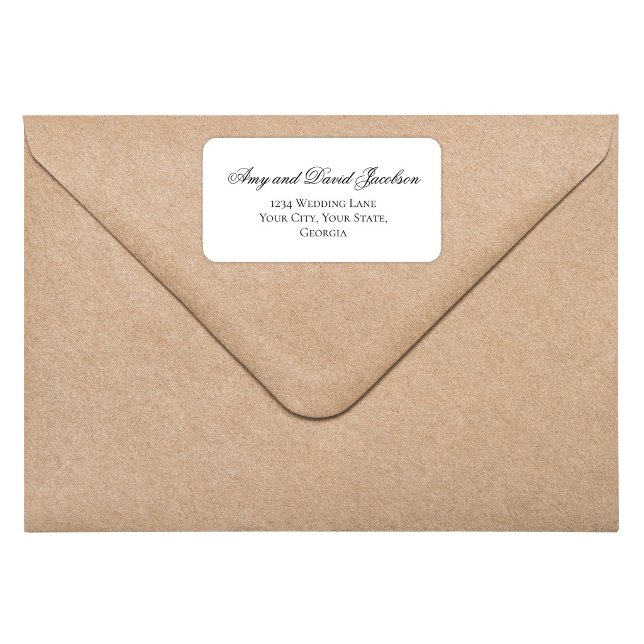 Étiquette Adresse de Retour de Mariage Écriture Noir Blanc (Black and white script return address label on envelope, elegant minimalist wedding style)
