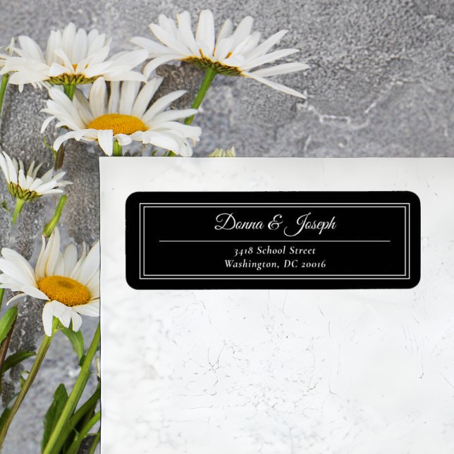 Étiquette Adresse de Retour de Mariage Élégante Classique No (Black return address label adds elegant contrast and timeless polish to your wedding envelopes.)