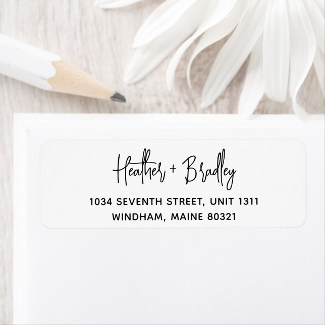 Étiquette Adresse de retour du Mariage noir et blanc minimal (En situation)
