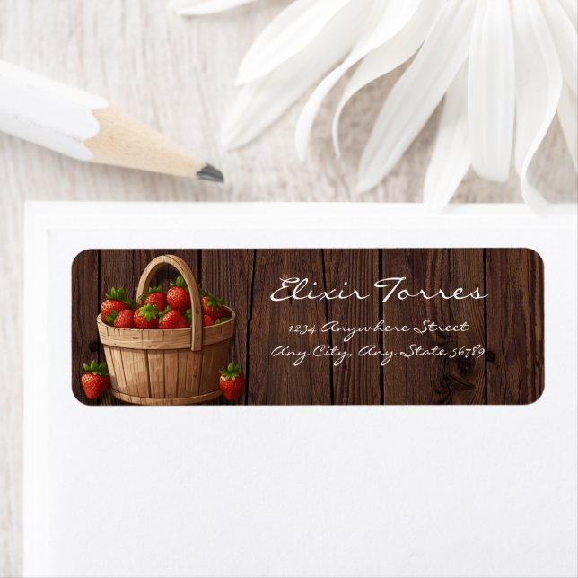 Étiquette Baby shower de panier en bois sucré fraise (En situation)