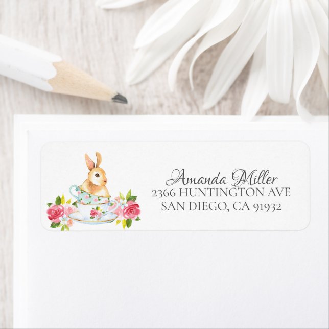 Étiquette Baby shower de thé Floral Bunny Aquarelle (En situation)