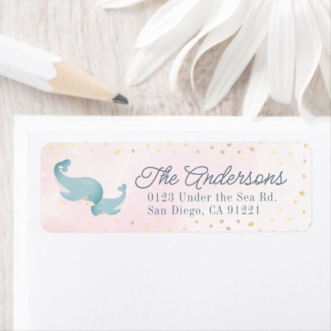 Étiquette Baleines Aquarelle rose Baby shower fille (En situation)
