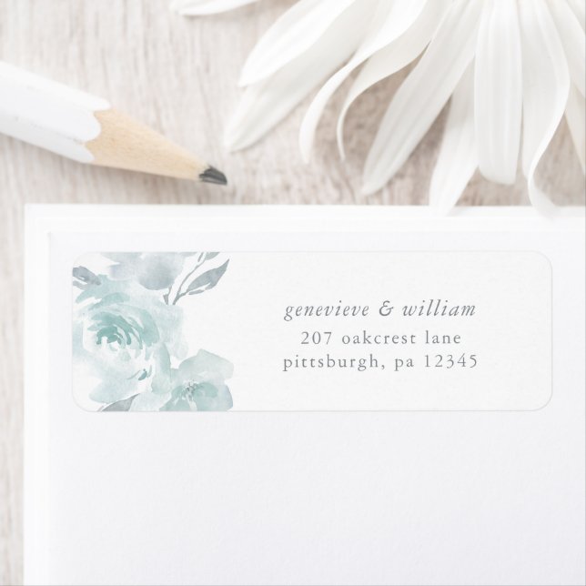 Étiquette Beautiful Blue Floral Mariage Adresse de retour (En situation)