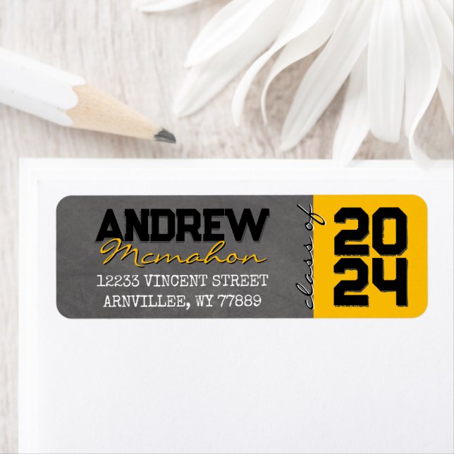 Étiquette Black & Gold Chalkboard Graduation Adresse de reto (En situation)