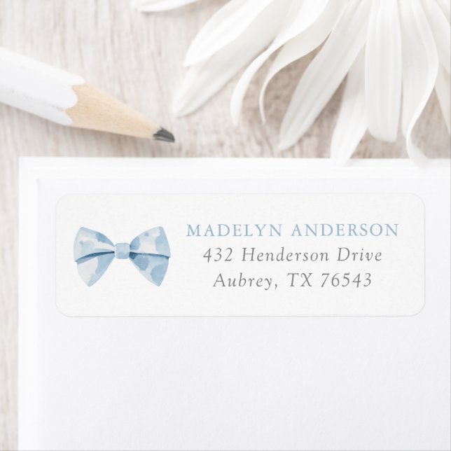 Étiquette Blue Bowtie Boy Baby shower Adresse de retour (En situation)
