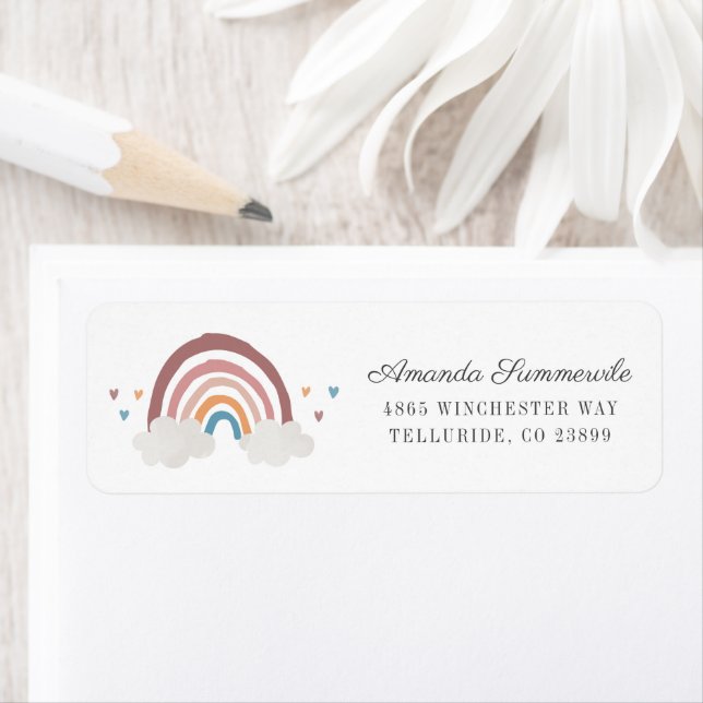 Étiquette Boho Rainbow Hearts Baby shower Adresse de retour (En situation)