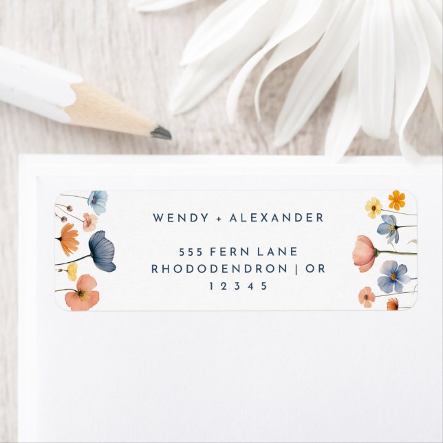 Étiquette Bold Elegant Floral Mariage Adresse de retour (En situation)