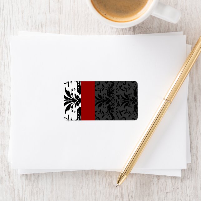Étiquette Burgundy & Black Bumble Bee Damask Adresse (En situation)