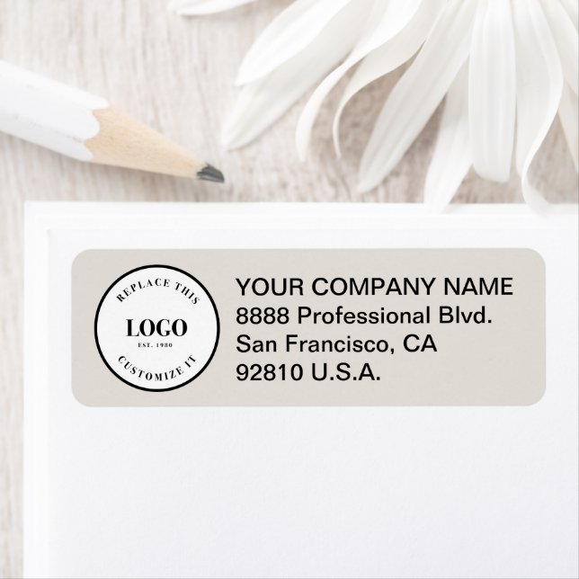 Étiquette Business logo here Custom Corporate beige (En situation)