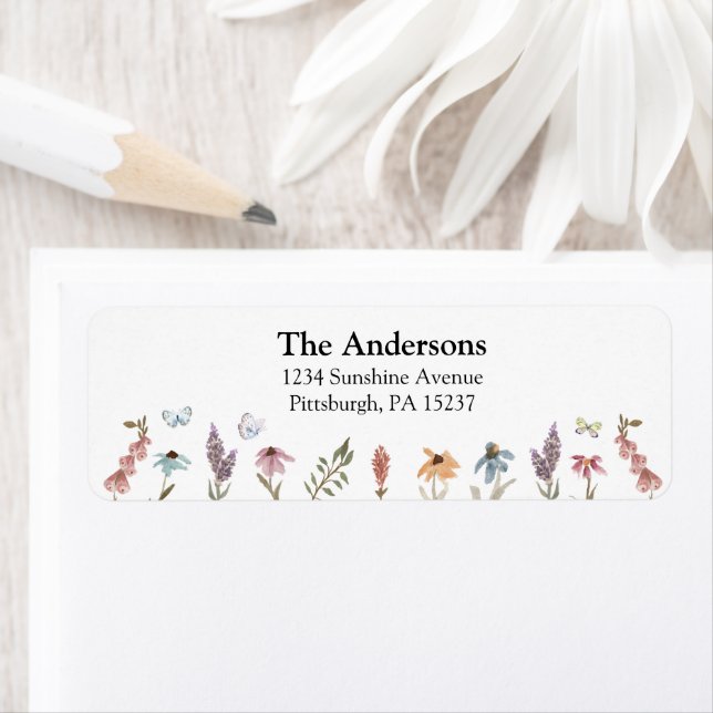 Étiquette Butterfly Flower Garden Return Address Label (En situation)