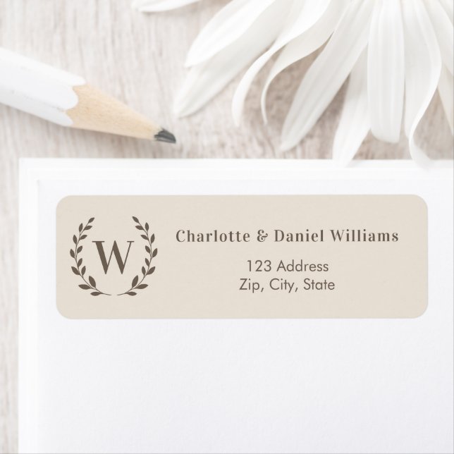 Étiquette Champagne monogram initial wreath return address (En situation)