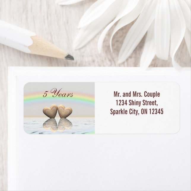 Étiquette Coeurs en bois du 5e anniversaire (En situation)