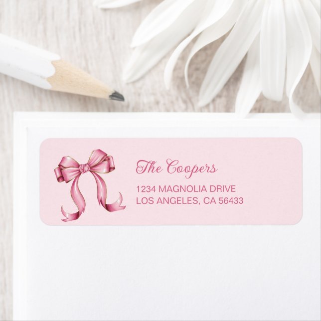 Étiquette Coquette Pink Bow Adresse de retour (En situation)