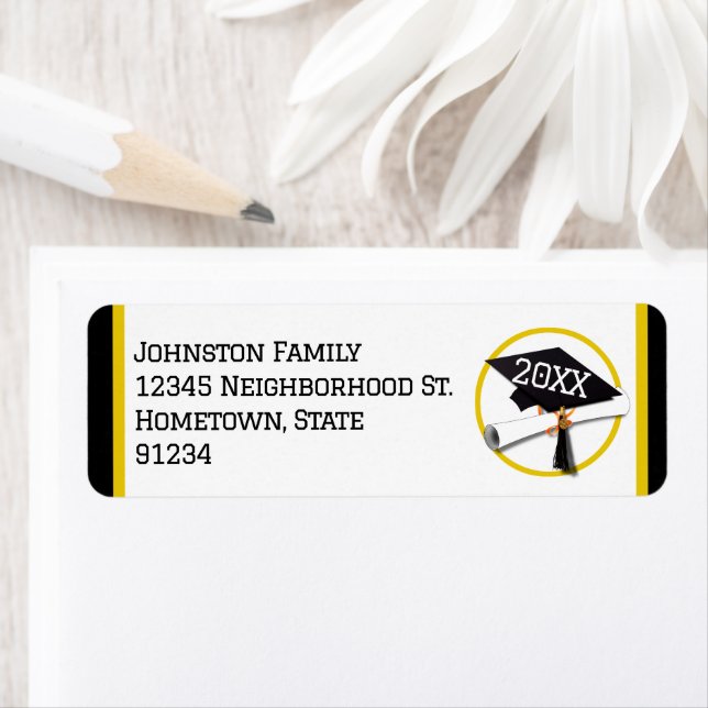 Étiquette Couleurs de l'école Noir et or Graduation (En situation)