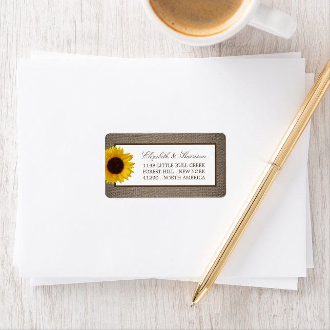Étiquette Country Rustic Tournesol & Mariage Burlap (En situation)