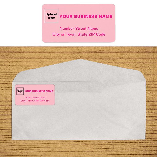 Étiquette de adresse couleur rose monochrome (Monochrome pink business address label on envelope)