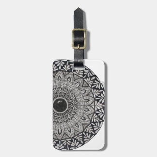 Étiquette de bagage à motif mandala monochrome