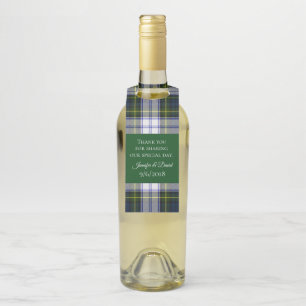 Étiquette de cadeau de bouteille de vin à carreaux