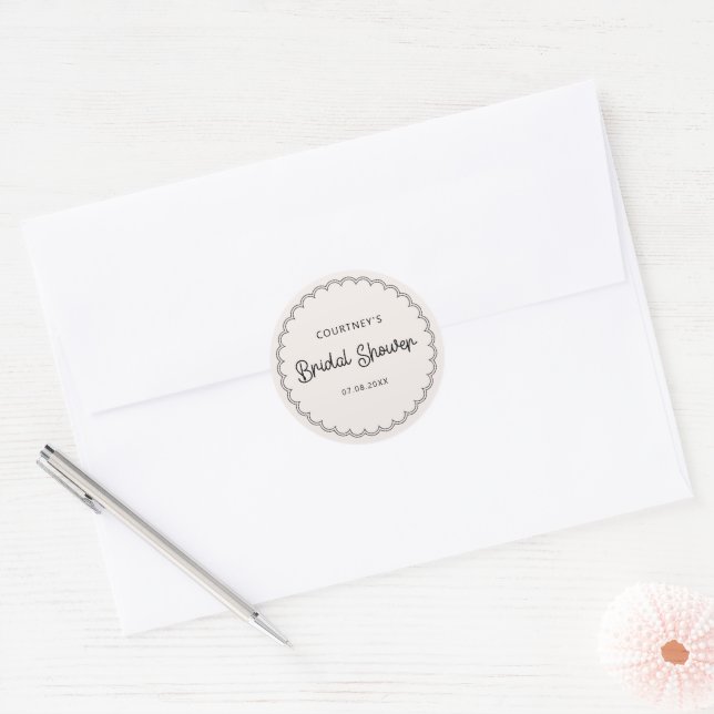 Étiquette de fête prénuptiale à bordure festonnée (Enveloppe)