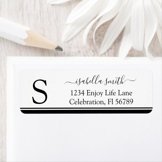 Étiquette de monogramme de script girly moderne in (En situation)