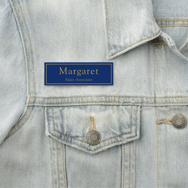 Étiquette de nom classique Navy avec nom et titre  (En situation)