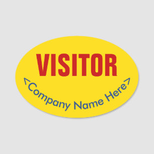 Étiquette de nom "VISITOR" qui attire l'attention