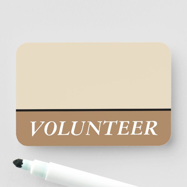 Étiquette de nom "VOLONTAIRE" sophistiquée et resp (En situation)