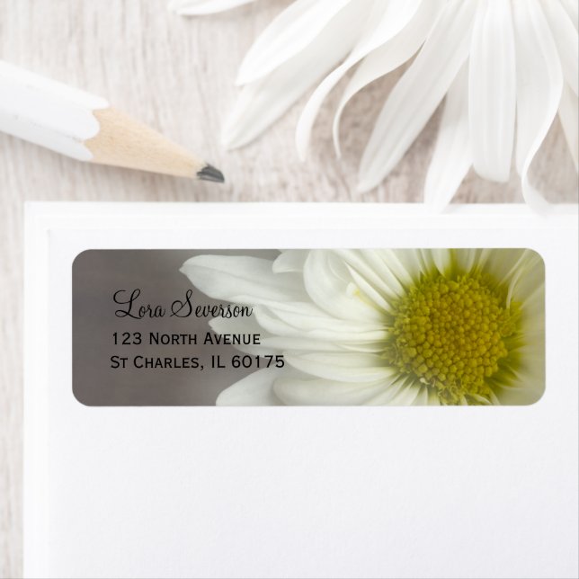 Étiquette Doux White Daisy on Grey Adresse de retour (En situation)