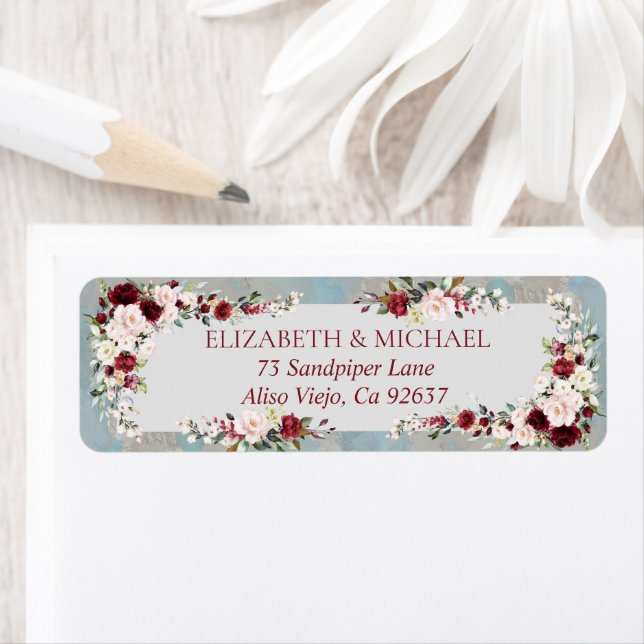 Étiquette Dusty Blue Burgundy Blush Floral Adresse de retour (En situation)