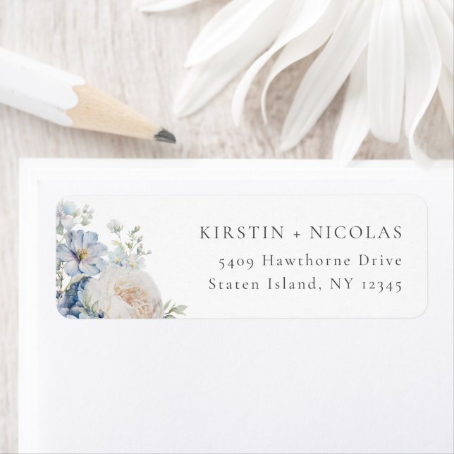 Étiquette Dusty Blue Garden Floral Adresse de retour Label (En situation)