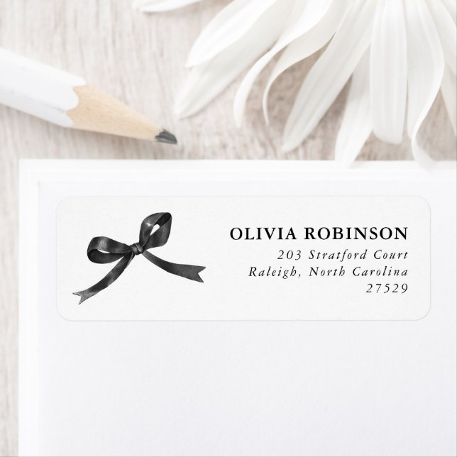 Étiquette Elegant Black Bow Graduation Return Address (En situation)