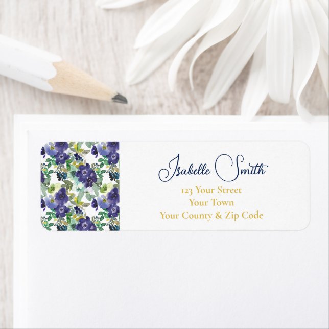 Étiquette Elégant Blanc & Marine Aquarelle Roses mariage RSV (En situation)