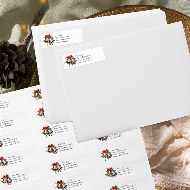 Étiquette Golden Bells Holly et Red Bow Adresse de retour (Return address labels from the Holly Bells Wedding Collection by Darling & May)