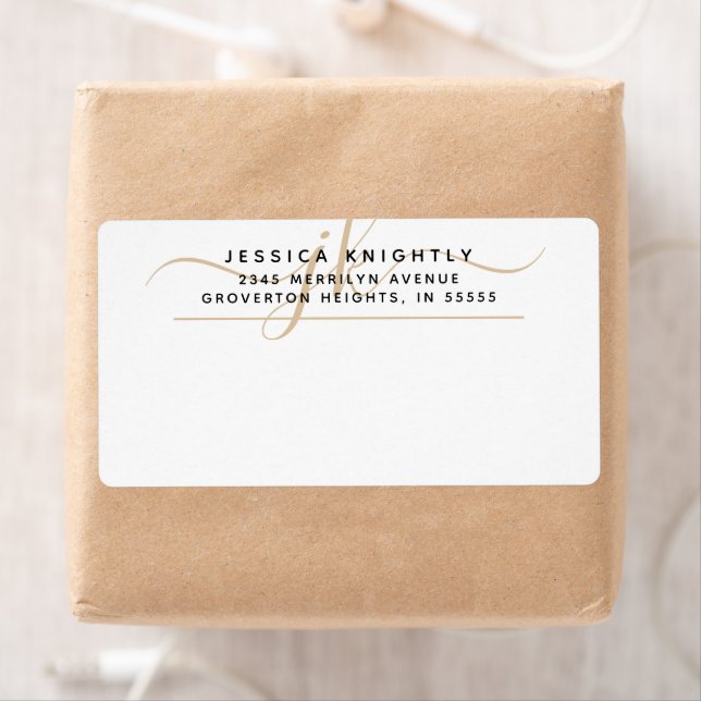 Étiquette Initiales de Monogramme Or Design Script (En situation)