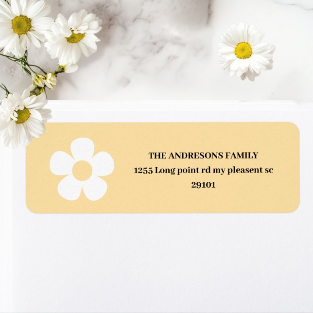 Étiquette Jaune Daisy Joyeux Anniversaire | Fête Florale (Créateur téléchargé)