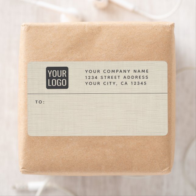 Étiquette Linge Beige Crème Texture Simple Élégant Monogramm (En situation)