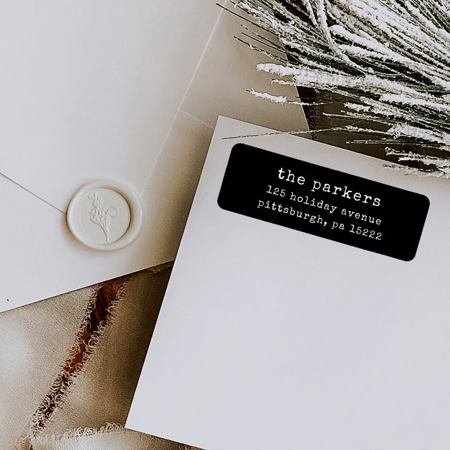 Étiquette Machine à écrire de Noël | Adresse de retour noire (Stylish black return address labels with typewriter text)