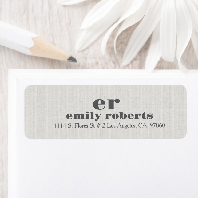 Étiquette Minimalistic Ivory White Burlap Gray Typography (En situation)